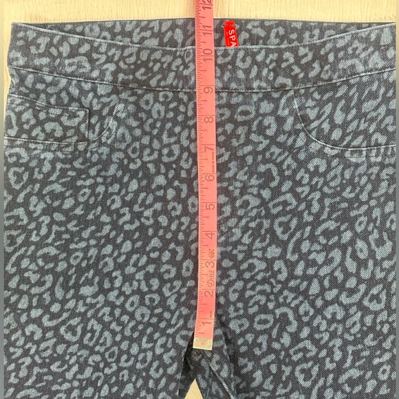 SPANX High waist Navy Leopard Print Leggings Jean-ish - Picture 6 of 8